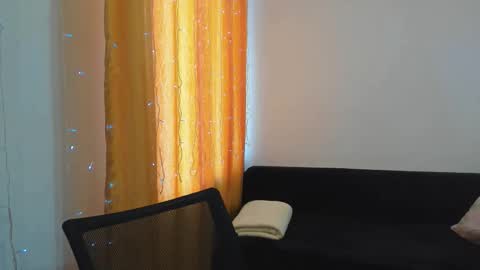 Snapshot of _madalexa_ chatting on 02-26-26, 11:42 Alexa online show from 02-26-26, 11:42