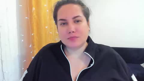 Snapshot of _madalexa_ chatting on 02-27-26, 07:25 Alexa online show from 02-27-26, 07:25