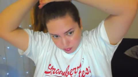 Snapshot of _madalexa_ chatting on 04-02-26, 08:39 Alexa online show from 04-02-26, 08:39