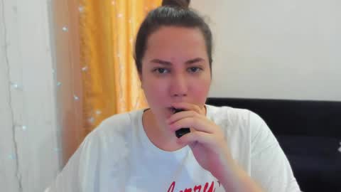 Snapshot of _madalexa_ chatting on 04-03-26, 02:04 Alexa online show from 04-03-26, 02:04
