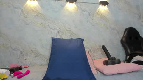 Maddy online show from 01-19-25, 11:56