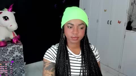 Snapshot of _marcela_22 chatting on 11-06-25, 04:35 MARCELA online show from 11-06-25, 04:35