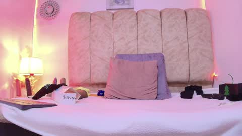 _marcela__ online show from 04-23-26, 12:29