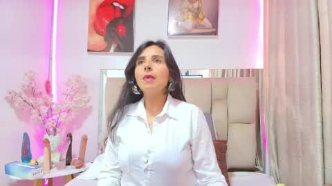 Snapshot of _marcela__ chatting on 05-15-26, 12:12 _marcela__ online show from 05-15-26, 12:12