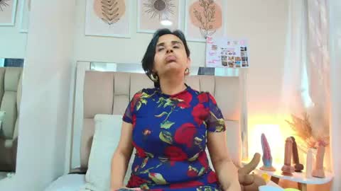 Snapshot of _marcela__ chatting on 07-07-26, 11:47 _marcela__ online show from 07-07-26, 11:47