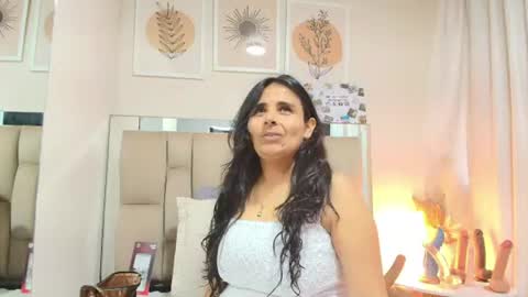 Snapshot of _marcela__ chatting on 07-21-26, 11:23 _marcela__ online show from 07-21-26, 11:23