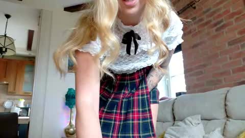 _mari_ online show from 05-07-26, 08:09