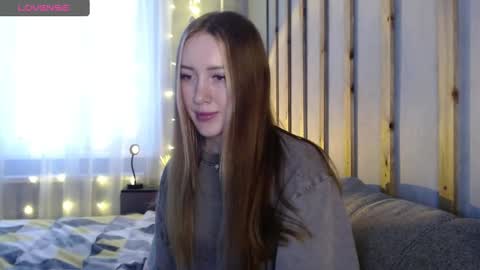 Snapshot of _marianne_ chatting on 12-26-24, 10:05 online show from 12-26-24, 10:05