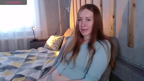 Snapshot of _marianne_ chatting on 02-07-25, 12:39 online show from 02-07-25, 12:39