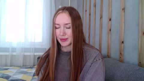 Snapshot of _marianne_ chatting on 02-27-25, 01:17 online show from 02-27-25, 01:17