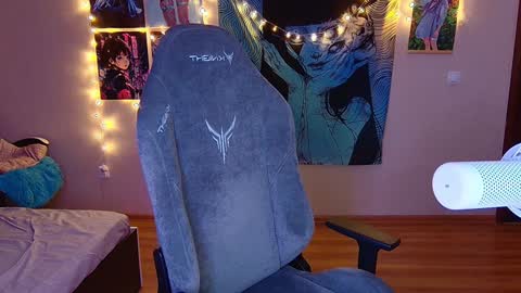 Mariko online show from 12-27-24, 02:54