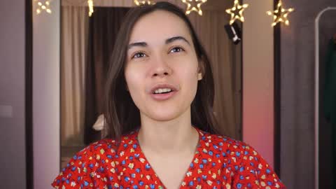  Gwen  online show from 12-18-24, 08:03