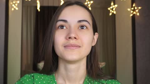  Gwen  online show from 12-21-24, 09:04