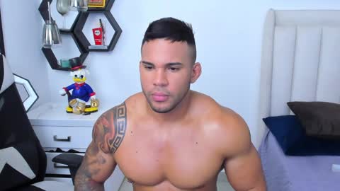 Snapshot of _matthew_santos_ chatting on 02-02-25, 02:17 _matthew_santos_ online show from 02-02-25, 02:17