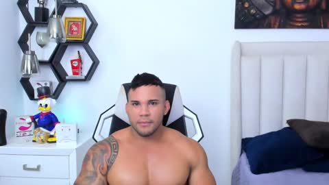 Snapshot of _matthew_santos_ chatting on 02-19-25, 08:31 _matthew_santos_ online show from 02-19-25, 08:31