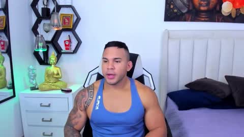 Snapshot of _matthew_santos_ chatting on 09-16-25, 08:32 _matthew_santos_ online show from 09-16-25, 08:32