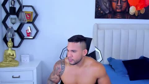 Snapshot of _matthew_santos_ chatting on 11-10-25, 09:36 _matthew_santos_ online show from 11-10-25, 09:36