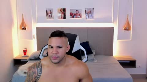 Snapshot of _matthew_santos_ chatting on 06-17-26, 01:52 _matthew_santos_ online show from 06-17-26, 01:52