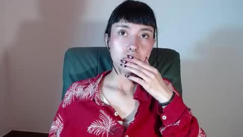 Mavis  online show from 10-20-25, 08:31