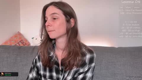 Snapshot of _meg chatting on 12-18-25, 09:04 Meg online show from 12-18-25, 09:04