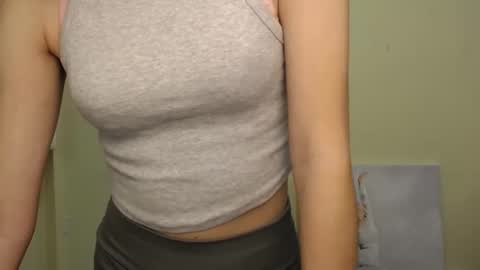 Susie online show from 12-08-24, 01:25