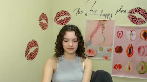 Susie online show from 12-12-24, 01:49