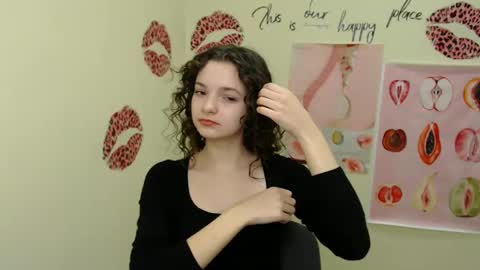 Susie online show from 12-19-24, 08:02