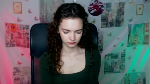 Susie online show from 04-17-26, 06:16