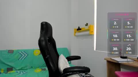 Juli online show from 10-21-25, 12:17