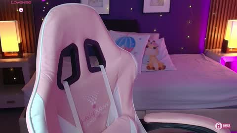 Snapshot of _meliblue chatting on 10-06-25, 07:22 Meli online show from 10-06-25, 07:22