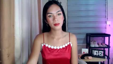 Melly online show from 04-12-26, 11:37