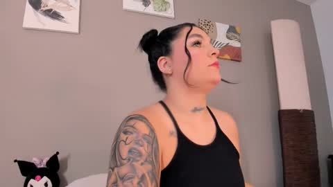 Snapshot of _melodyblossom_ chatting on 09-11-25, 08:31 _melodyblossom_ online show from 09-11-25, 08:31