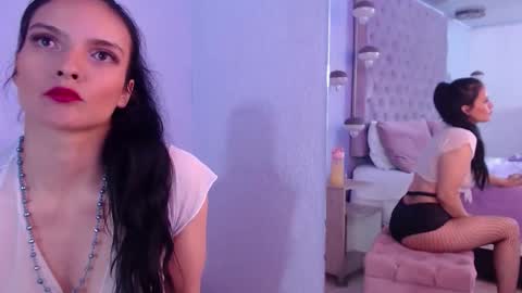 Snapshot of _mia___x chatting on 09-11-25, 11:54 Mia online show from 09-11-25, 11:54