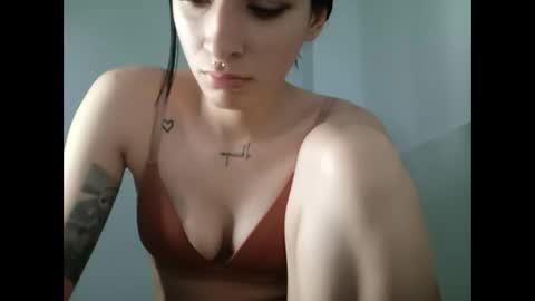 Mia-foster online show from 02-20-25, 08:58