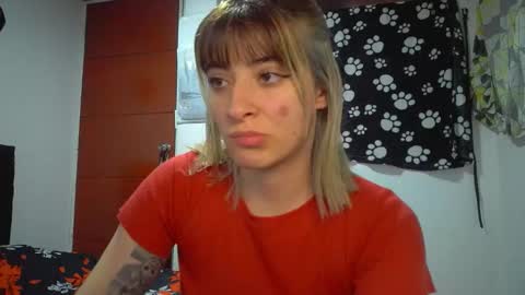 Mia-foster online show from 04-05-26, 10:07