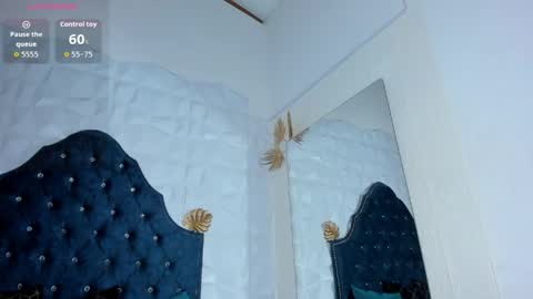 _mia_milf_ online show from 04-23-26, 07:52