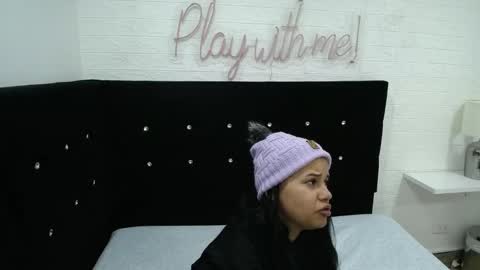  Mia  online show from 02-25-25, 12:45