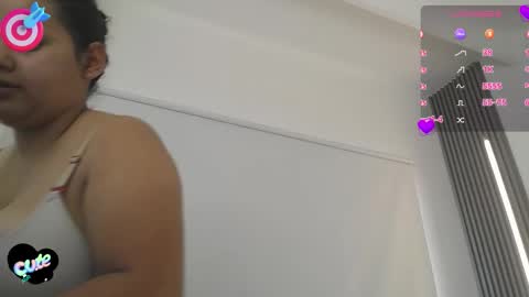  Mia  online show from 10-04-25, 12:47