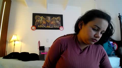 Snapshot of _miaaleon chatting on 12-18-25, 12:33 Mia online show from 12-18-25, 12:33