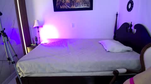  Mia  online show from 03-12-26, 12:55