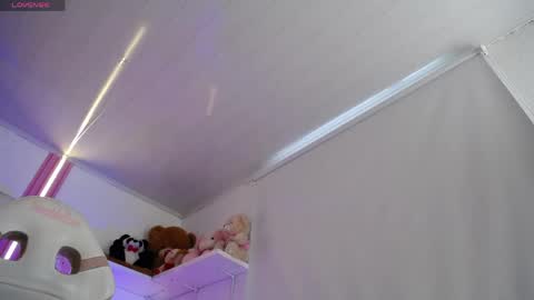  Mia  online show from 04-25-26, 01:52