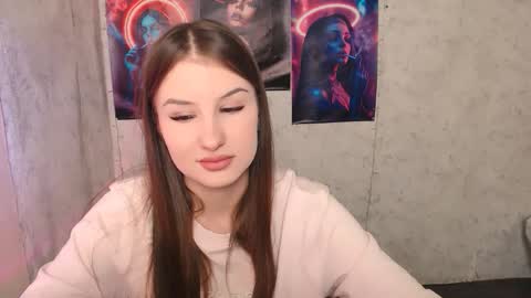 Mia online show from 10-15-25, 01:11