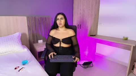 Snapshot of _miamiller_ chatting on 02-16-25, 07:38 _miamiller_ online show from 02-16-25, 07:38