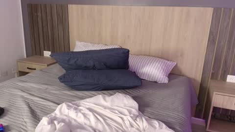 Snapshot of _miamiller_ chatting on 02-25-25, 01:52 _miamiller_ online show from 02-25-25, 01:52