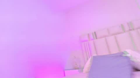 Mia  online show from 02-21-26, 11:55