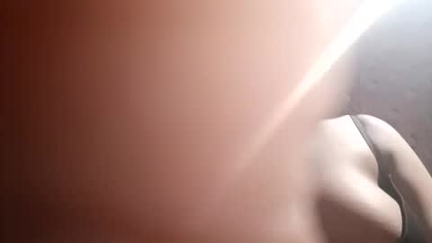 _milkytitsmomxx_ online show from 03-08-25, 07:20