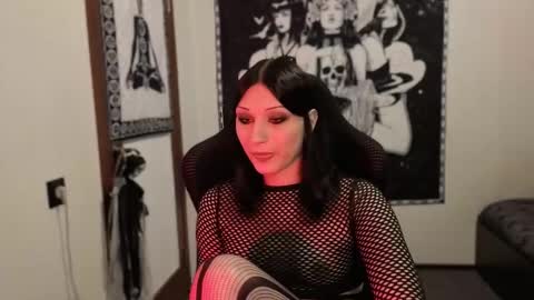 Snapshot of _millisi_ chatting on 03-09-25, 06:43 Millisi online show from 03-09-25, 06:43