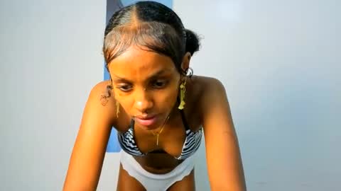 Mimi online show from 03-08-26, 02:04