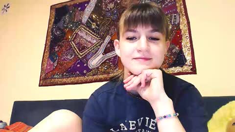 Snapshot of _minnie_boo_ chatting on 09-19-25, 06:41 Boo online show from 09-19-25, 06:41