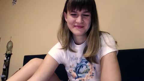 Snapshot of _minnie_boo_ chatting on 10-31-25, 08:10 Boo online show from 10-31-25, 08:10